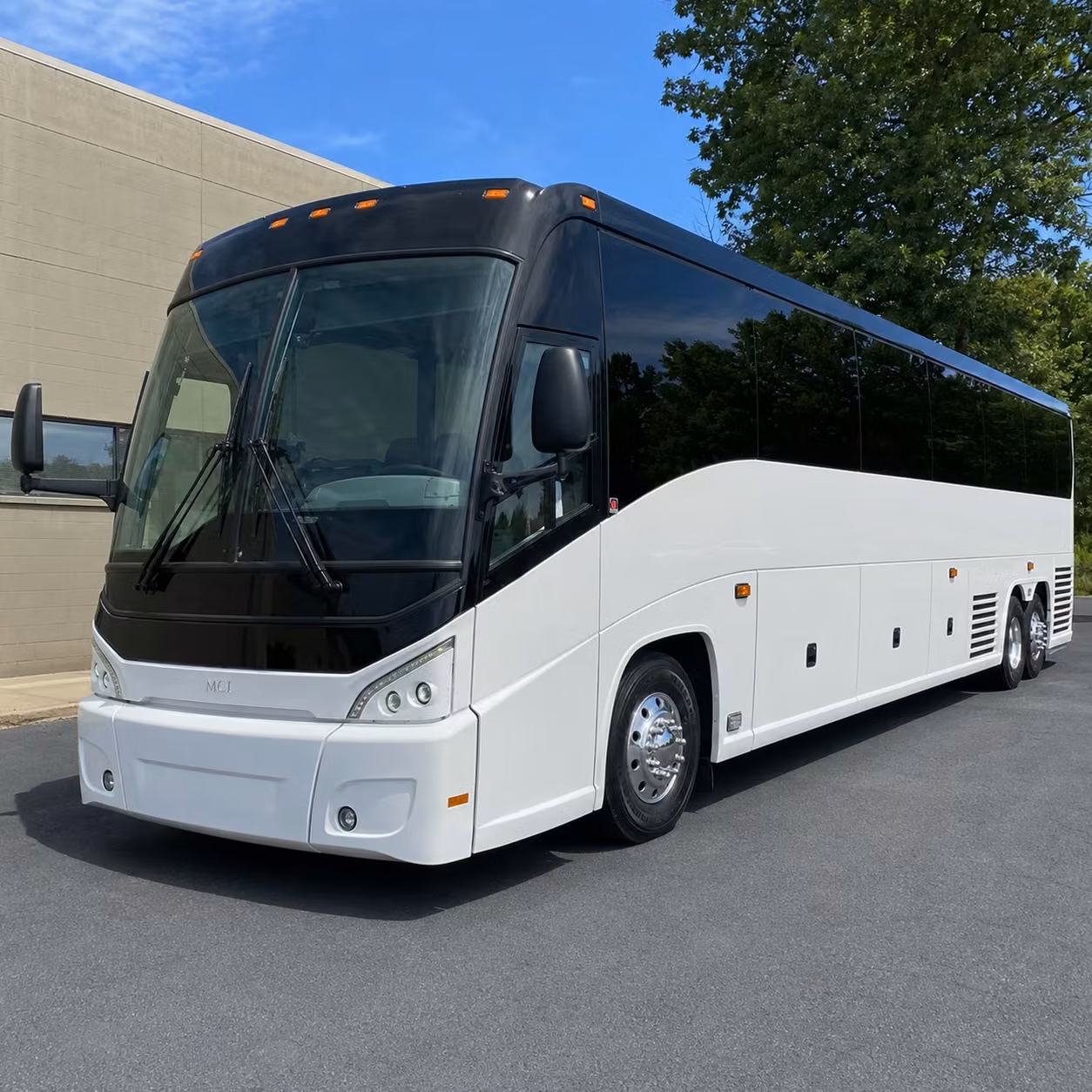 multi day bus rentals from portsmouth for tournaments retreats and group travel