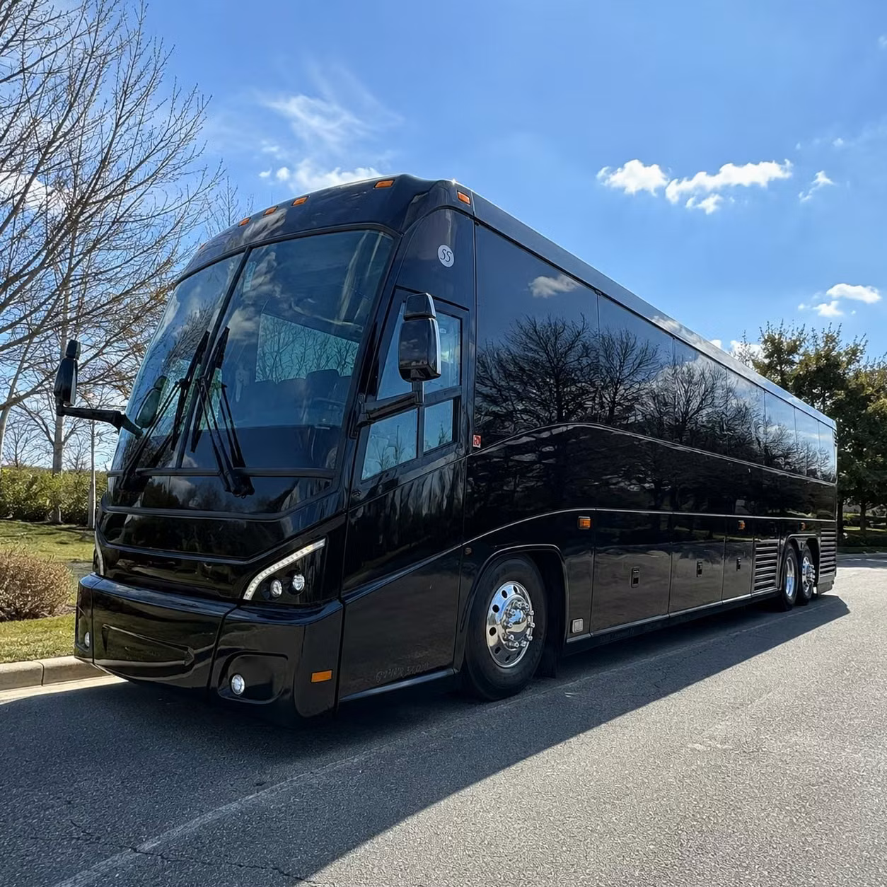 shuttle transportation between portsmouth naval medical center and regional bases